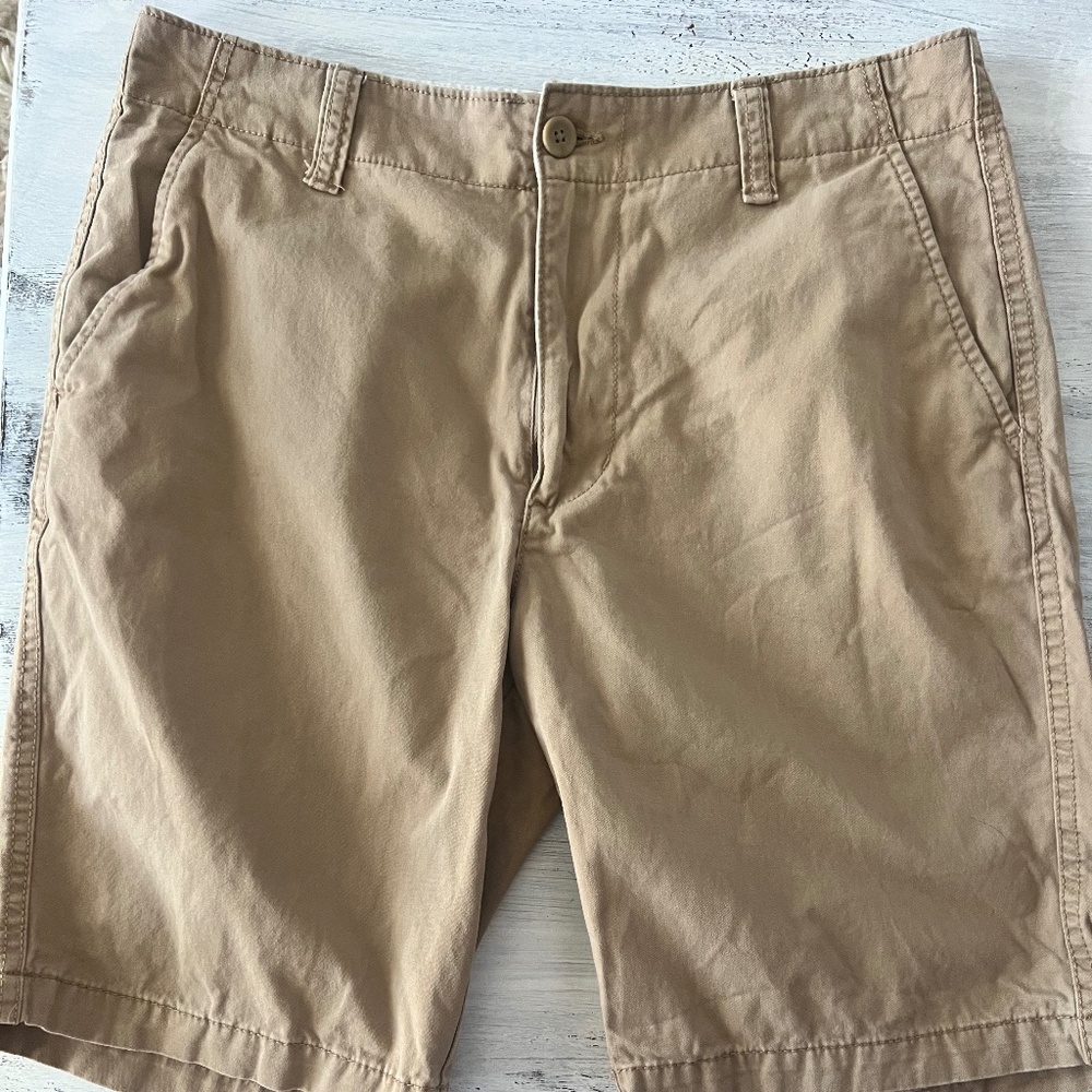 Old Navy "Lived-In Straight" Men's shorts